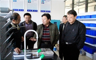 山東大學(xué)機(jī)械工程學(xué)院仇道濱書記、馮顯英教授蒞臨公司