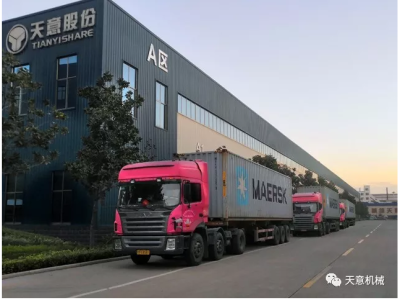 天意機(jī)械為柬埔寨客戶加工生產(chǎn)年產(chǎn)80萬平方輕質(zhì)墻板生產(chǎn)線成功裝車啟運(yùn)！