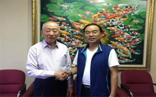 印尼著名僑領(lǐng)、印尼泛印集團(tuán)董事長(zhǎng)、印尼總統(tǒng)大學(xué)創(chuàng)辦人-李文光